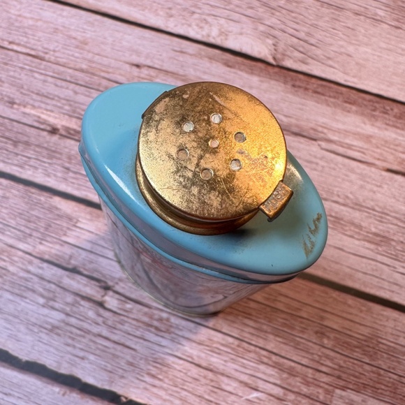 Vintage Elizabeth Arden “Blue Grass” Dusting Powder Set – Tin & Shaker Bottle - Picture 15 of 16